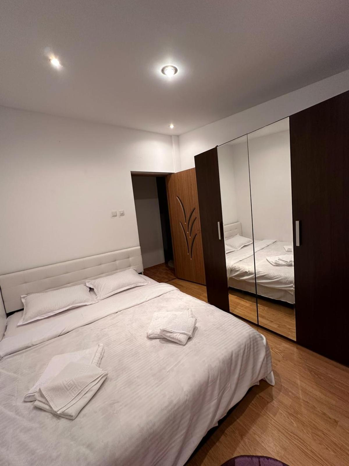 Special Apartment Nadeva Сучеава Екстериор снимка